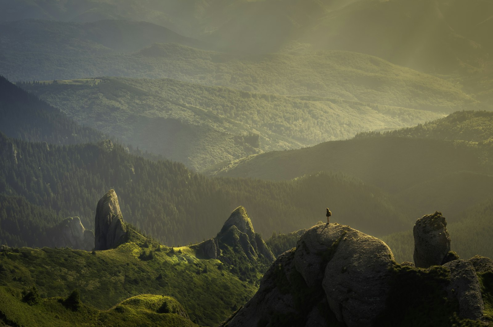 Himachal scenic background